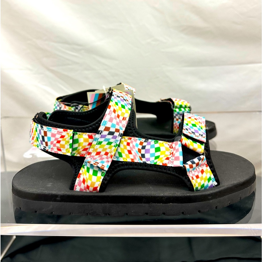 Pride Adventure Sandal - 3 Fully Adjustable Straps Kids/Small Adult Size… - Picture 6 of 8